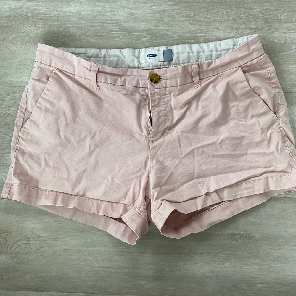Old Navy light pink shorts 3” inseam. Bundle deal!